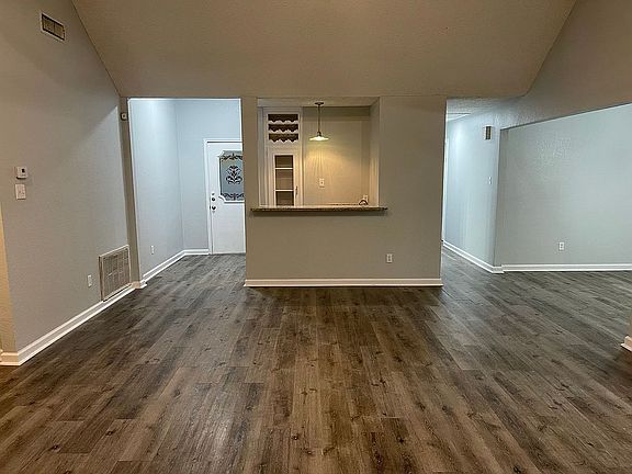 5th image of 6718 Whitewing Dr