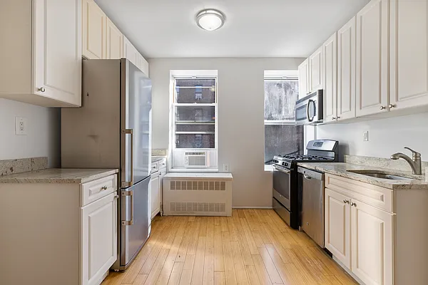 Rented by MNS | media 3