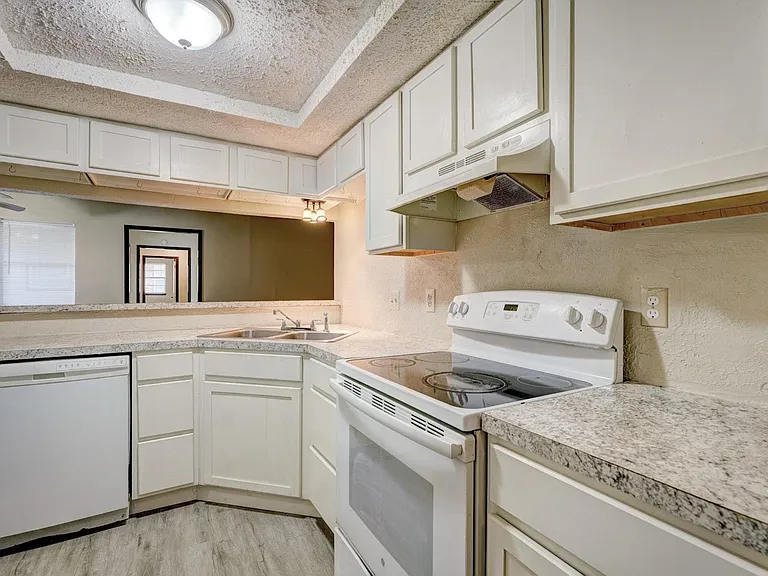 3807 Bradfred Dr — Photo 5