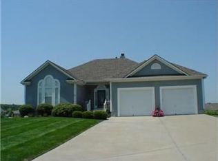2016 SW Kline Ave, Lees Summit, MO 64082
