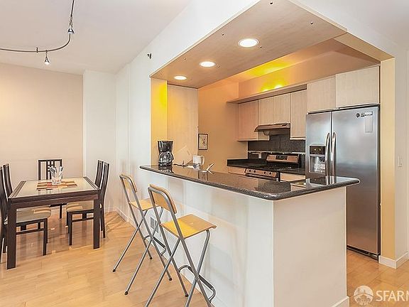3rd image of 219 Brannan St Unit 4D