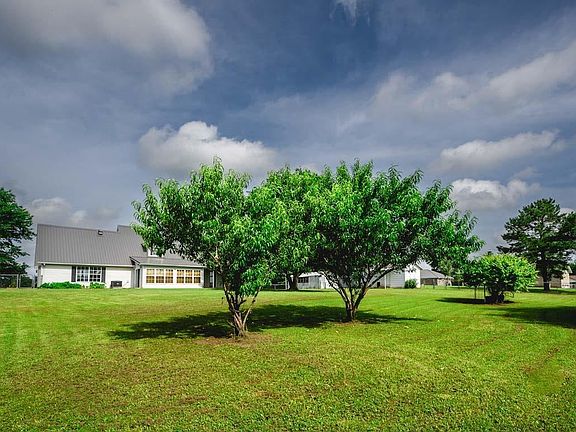 5th image of 1740 Lacey Ln