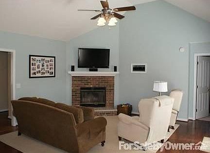 Living room : Wired for HDTV!