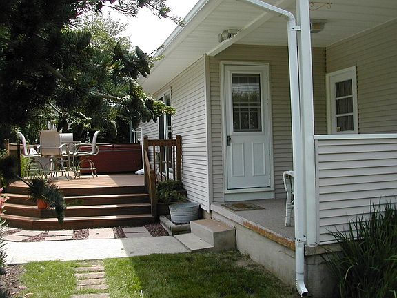 Deck with hot tub