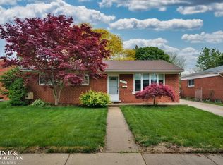 27474 Norma Dr, Warren, MI 48093