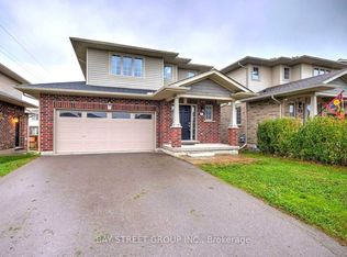 15 Kenmar Ct, Saint Catharines, ON L2P 0E4