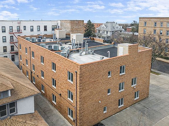 2nd image of 8403 19th Ave #2A