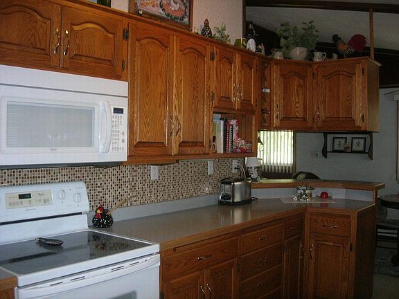 3rd image of 1522 Sayles Dr