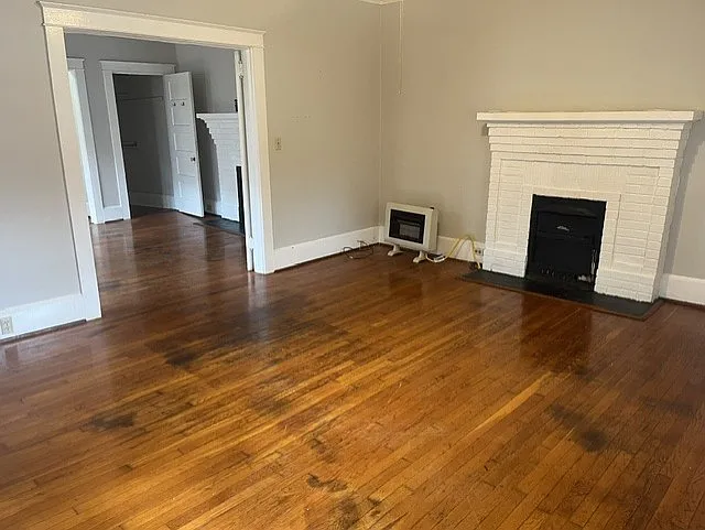 1113 Kinard Ct — Photo 3