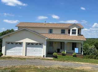 595 Fannie Simmons Rd, Mount Airy, NC 27030