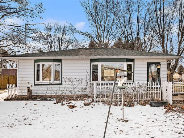 23194 Van Resort Dr, Mendon, MI 49072