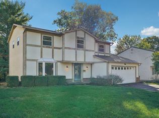 92 Kennebec Pl E, Westerville, OH 43081