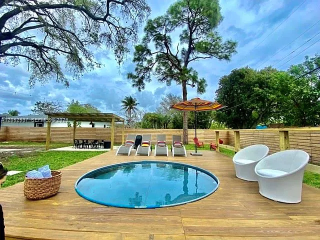 1230 NW 7th Ave — Photo 44