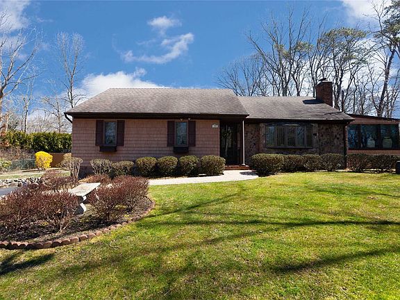 2nd image of 150 Josephine Dr