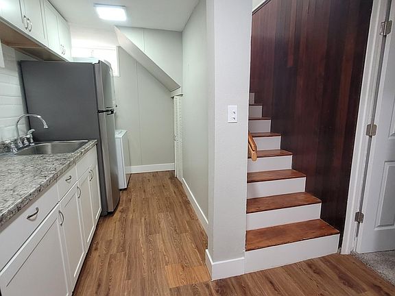 4th image of 1240 Elmira St