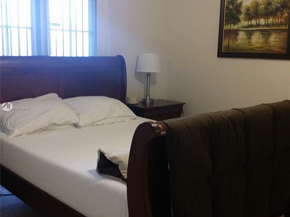4th image of 1280 S Alhambra Cir APT 1307
