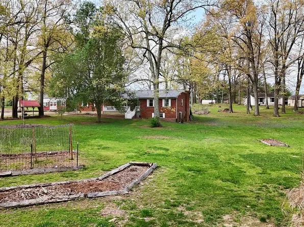 930 Allen Rd, Brandenburg, KY 40108