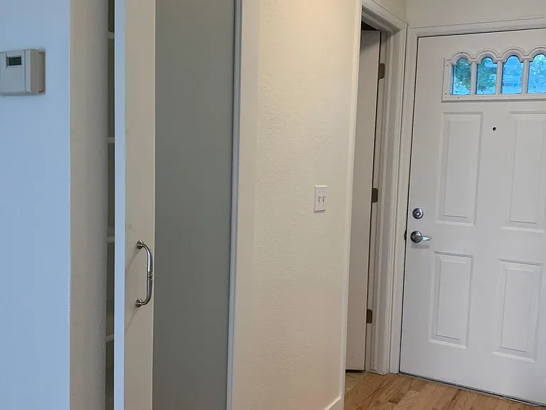 350 W Jamison Cir — Photo 8