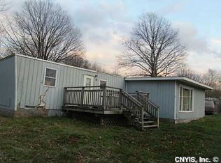 29 Smith Beach Rd, Oswego, NY 13126