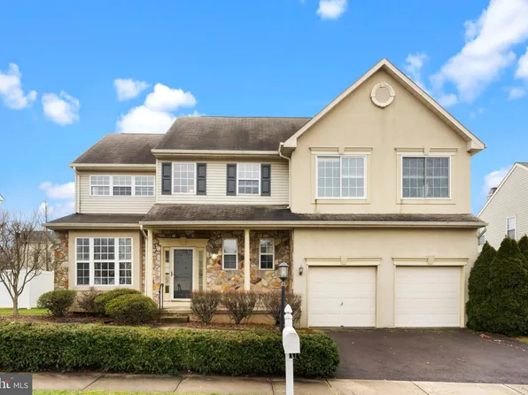 4134 Inspiration St, Schwenksville, PA 19473