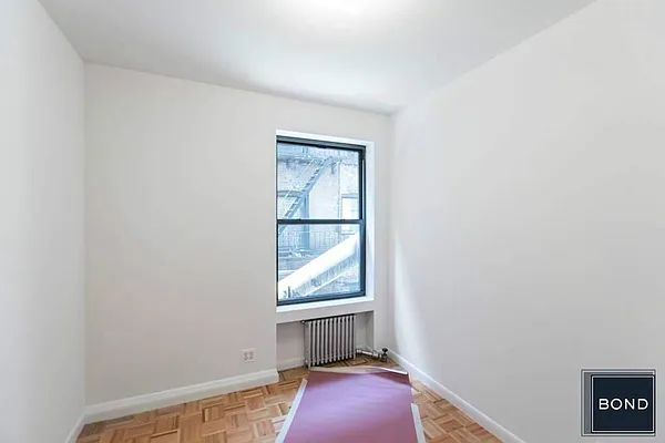 Rented by Bond New York | media 50