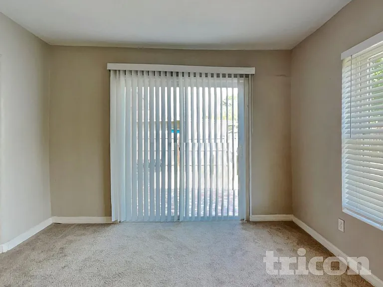 1253 Jasmine Way — Photo 6