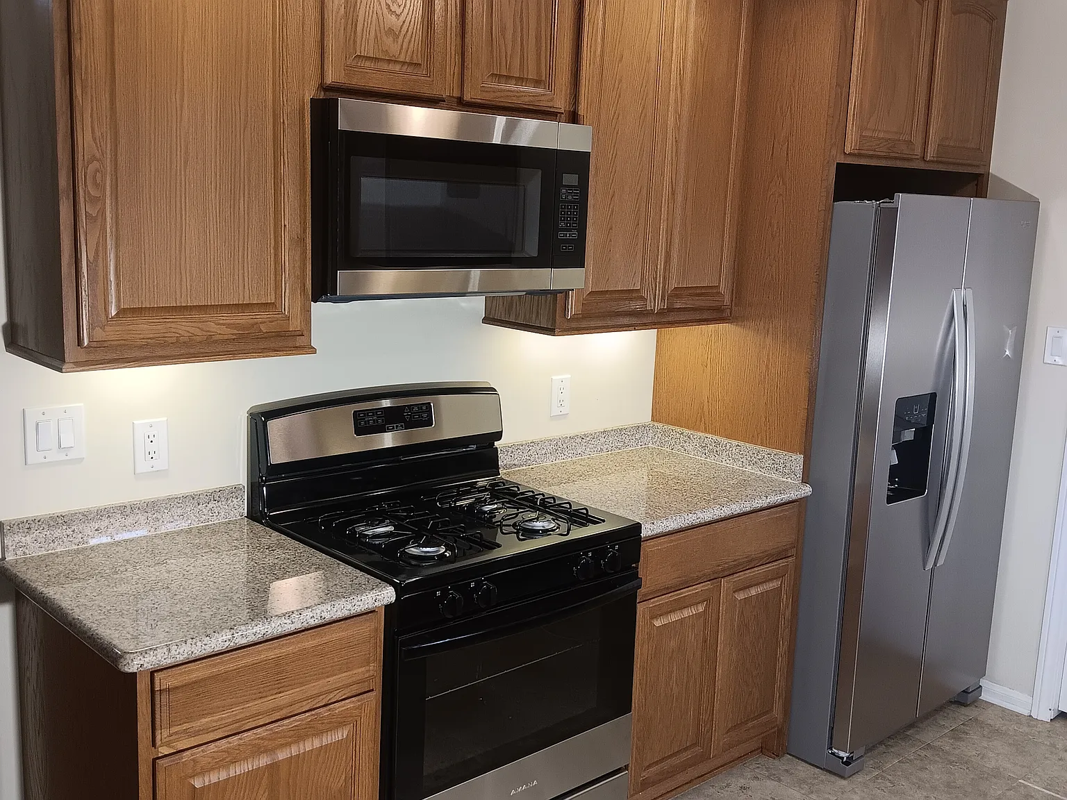 2 bed, 968 sqft, $2,695 — Photo 4