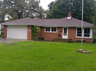 601 Braewood Dr, Waterford, WI 53185
