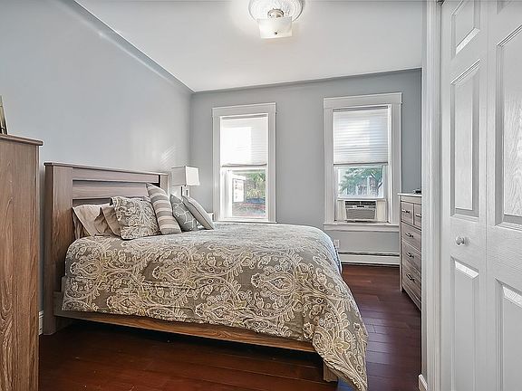 4th image of 87-64 125th St
