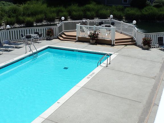 5th image of 1167 Olive Lake Dr APT J