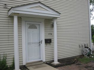 1176 Cove Dr #152-D, Prospect Heights, IL 60070