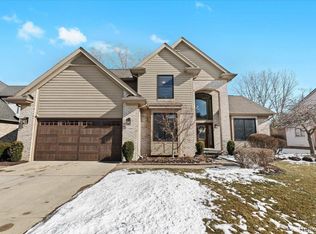 23400 Mystic Forest Dr, Novi, MI 48375