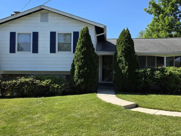 13607 Grenoble Dr, Rockville, MD 20853