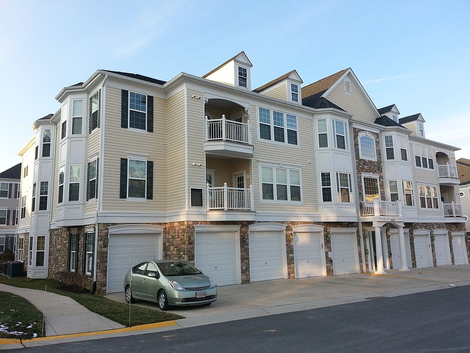 1st image of 1518 Enyart Way Unit 304