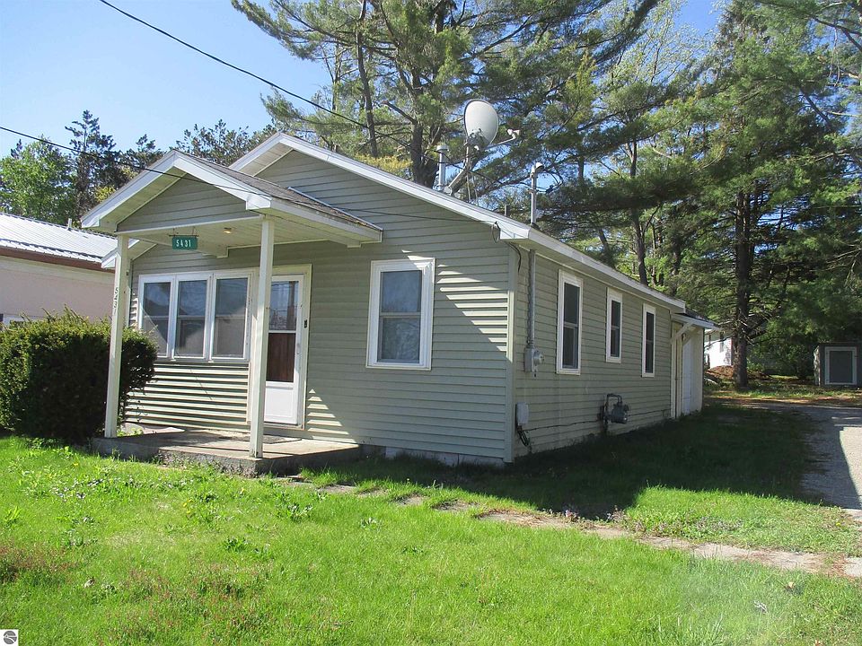 1st image of 5431 W Houghton Lake Dr