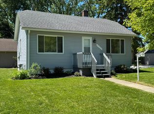 23726 Carlington St, Clinton Township, MI 48036