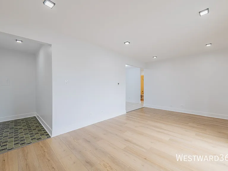 6320 W 79th St #2SE — Photo 3