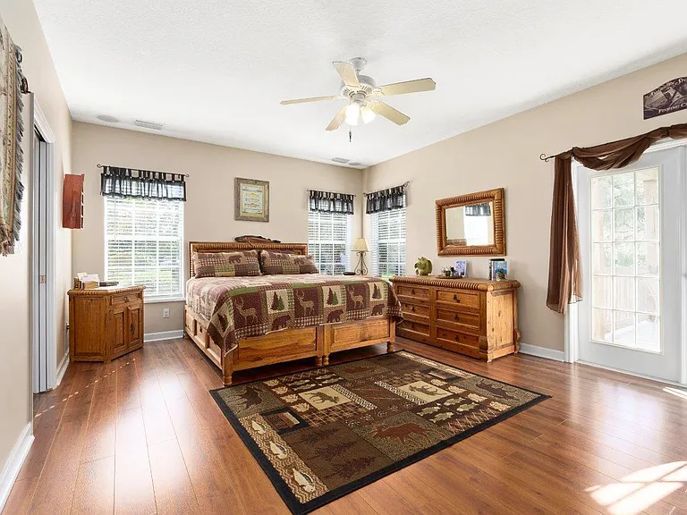 405 SE Salerno Rd — Photo 18