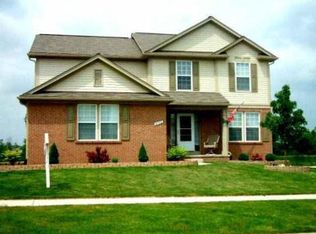 27712 Starling Ln, Flat Rock, MI 48134