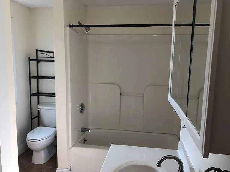 252 Methuen St #B — Photo 8