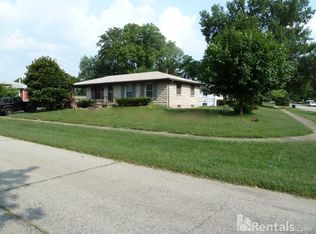 4400 Rockwood Dr, Louisville, KY 40220