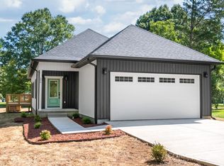 596 Goldmoor Dr NE, Concord, NC 28025