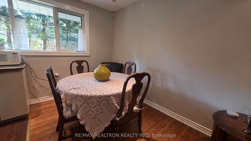Toronto House for rent - 3 Bedrooms — photo 6