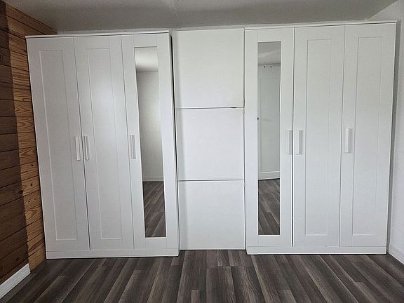 Closet master bedroom