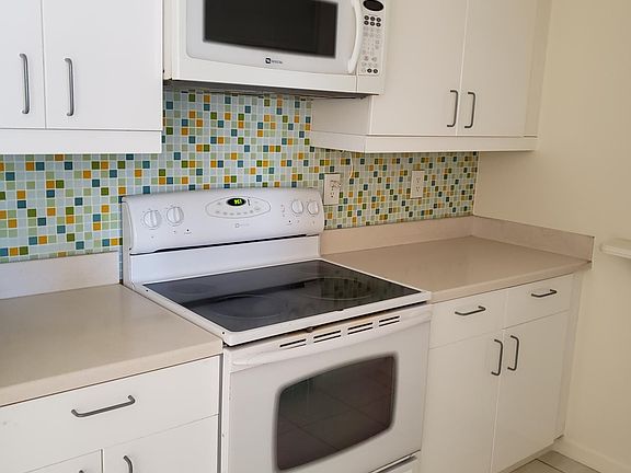 2nd image of 1119 Yarwood Ct
