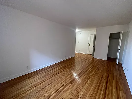 Rented by Metropolis International Realty Inc. | media 15