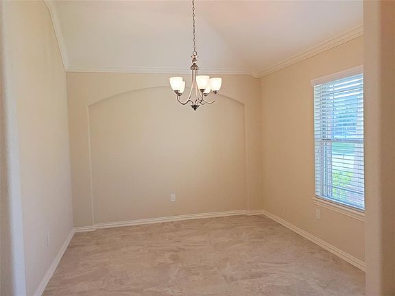 5th image of 15727 Marberry Dr