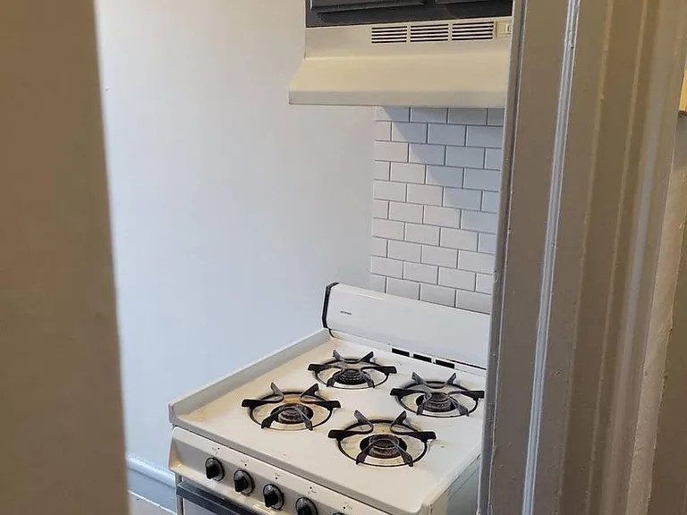 109 Chestnut St — Photo 21