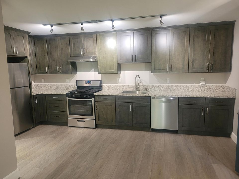 1st image of 1604 Jordan Dr #10