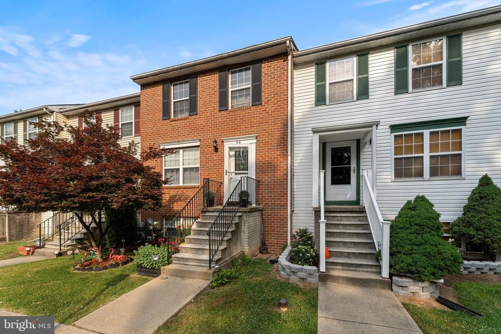 44 Tameron Pl, Rosedale, MD 21237